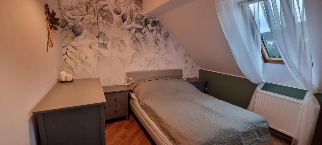 Apartament W Centrum - Nasze Poddasze Ustrzyki Dolne Ngoại thất bức ảnh
